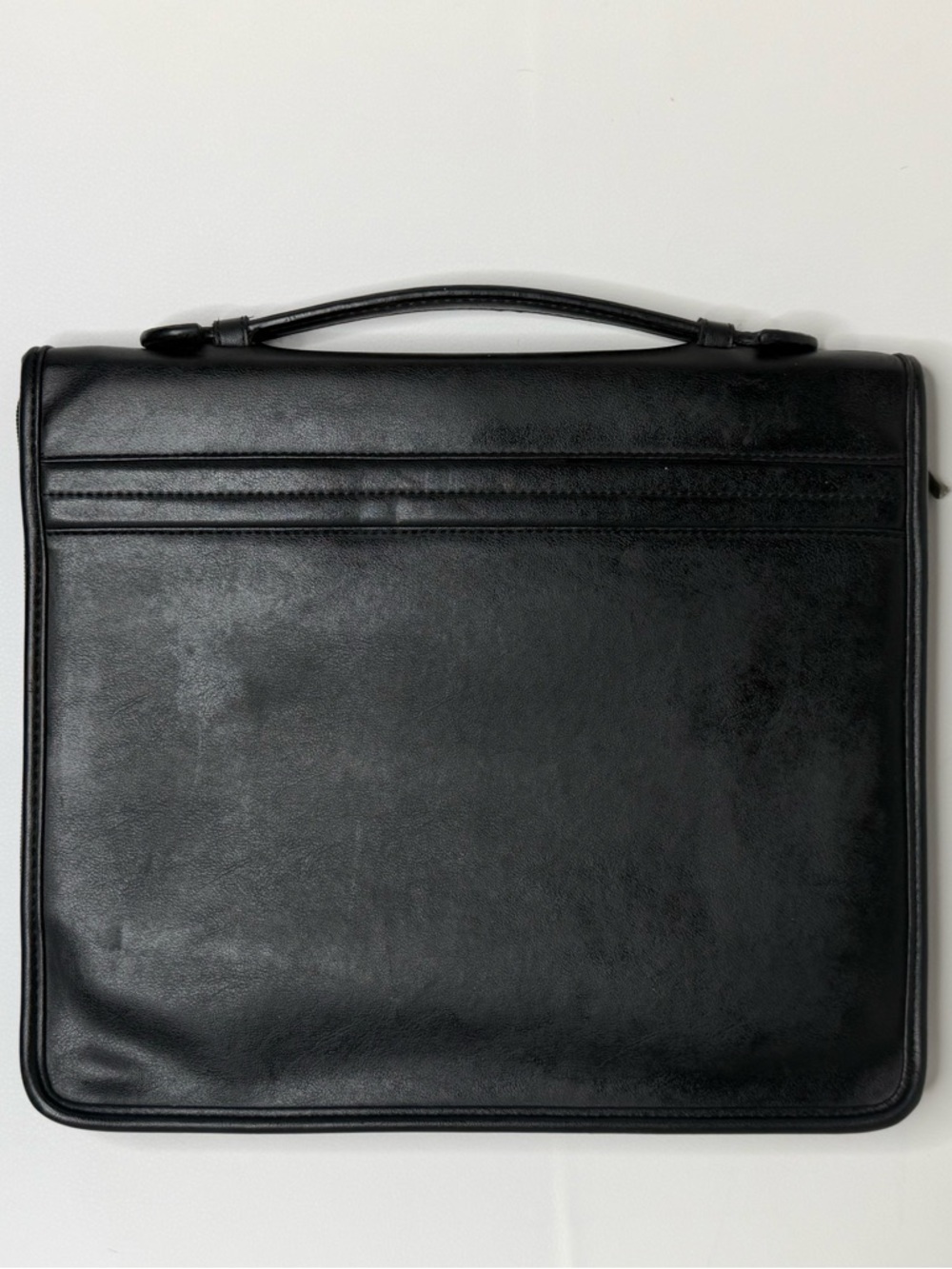 Avenues America  PU black leather zippered portfolio ring binder and calculator